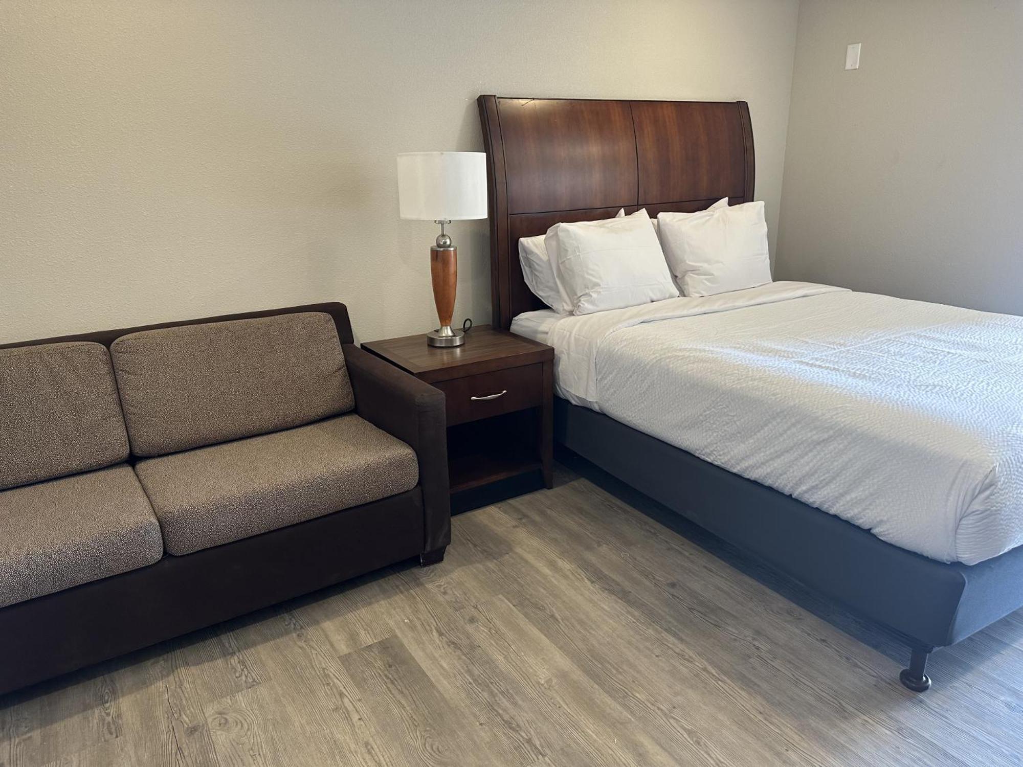 The Gq Extended Stay George Exterior photo